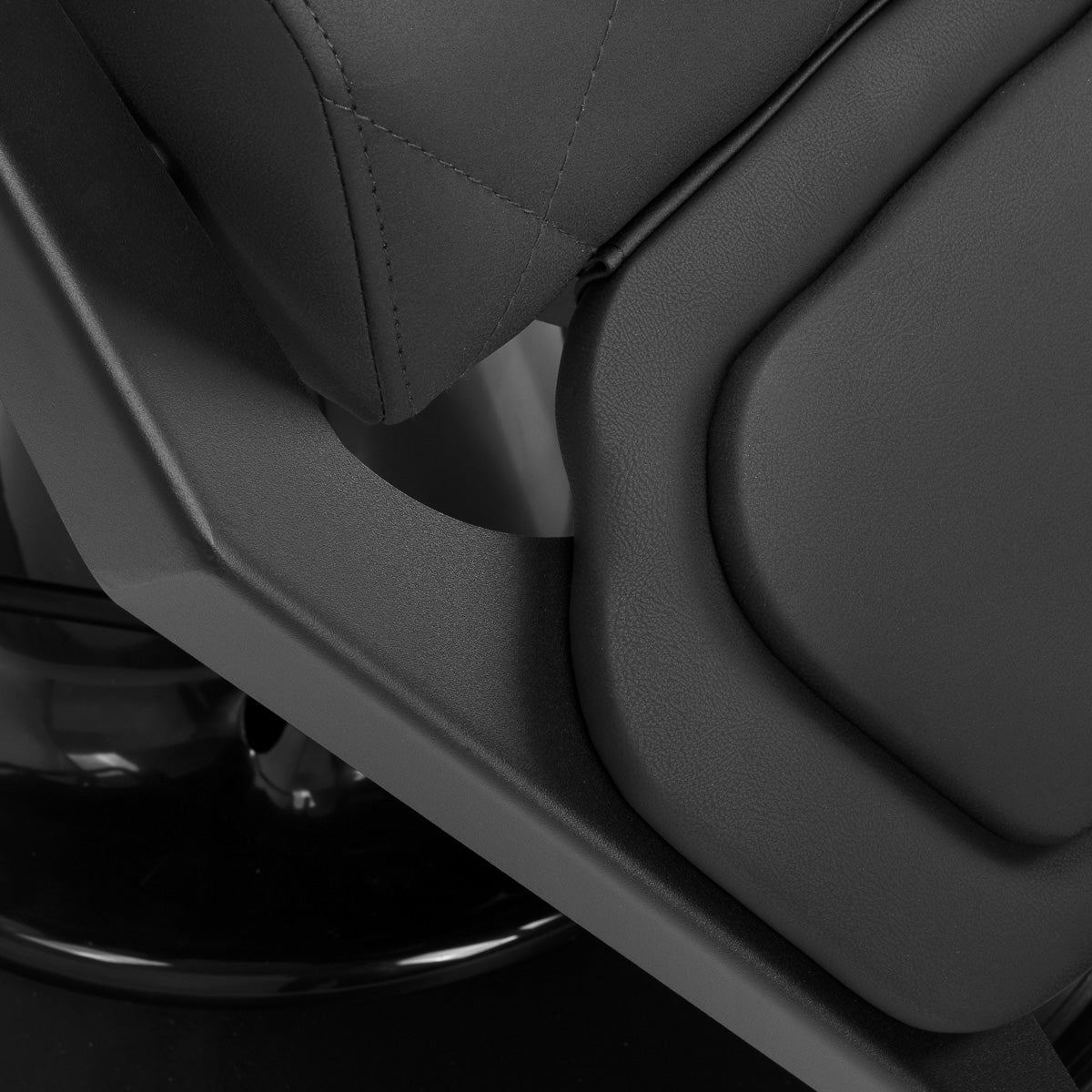 Gabbiano barber chair Bruno with black frame Black - BVShop