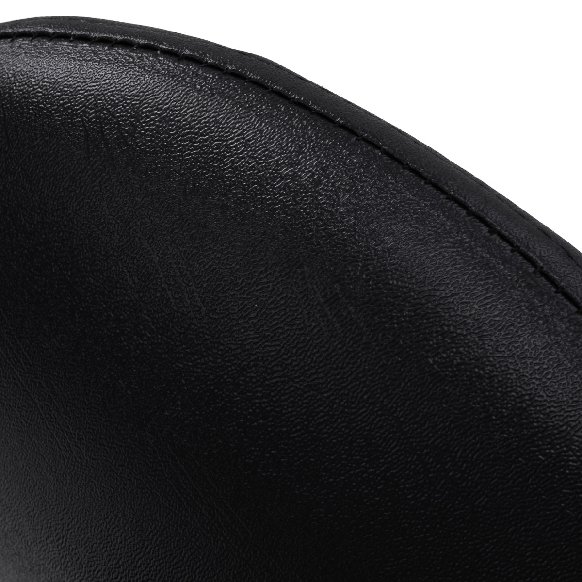 Detalhe do revestimento preto em pele sintética do assento ACTIVESHOP 6001