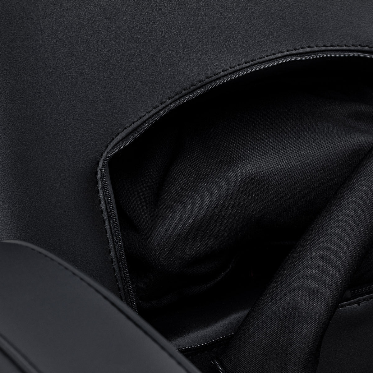 Gabbiano Continental Cadeira De Barbeiro Com Massagem – Preta · Pormenor traseiro