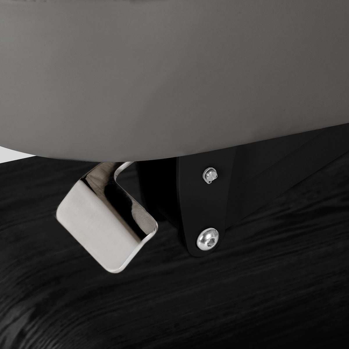 Marquesa SPA Elétrica Sillon Relax – Cinzento, Base Preto · Pormenor de fixação