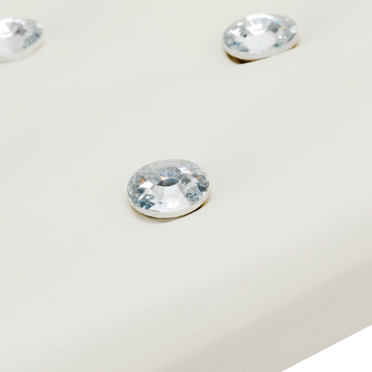 Momo Diamond manicure support stand Ecru - BVShop