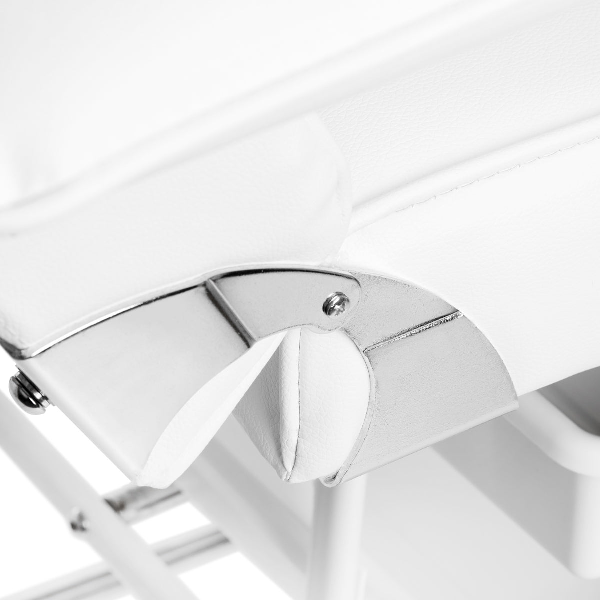 SILLON COSMETIC CHAIR WITH CUVETTES WHITE - BVShop