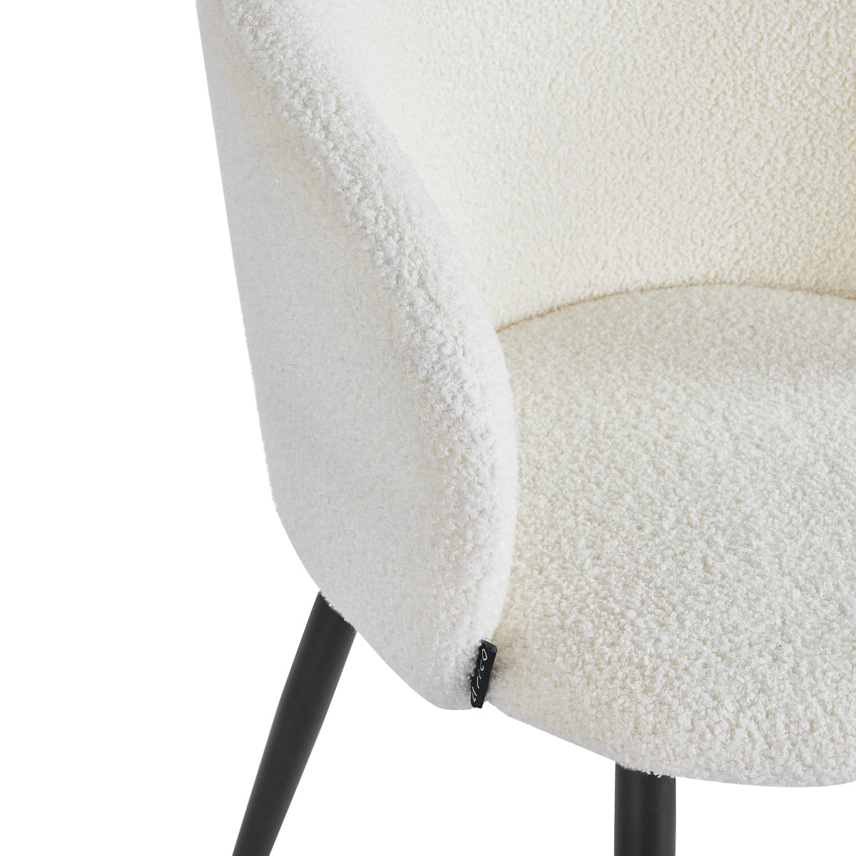 4RICO Asola white sherpa chair with rounded backrest and black metal legs