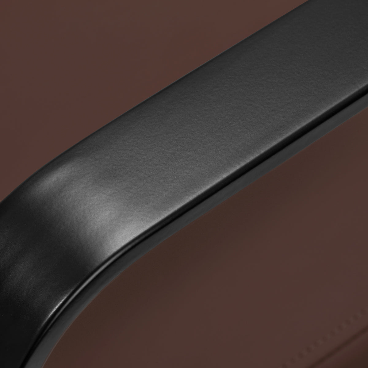 Gabbiano Porto hairdressing chair black chocolate - BVShop